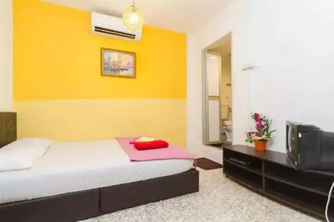 Cocoa Mews Cafe And Homestay George Town