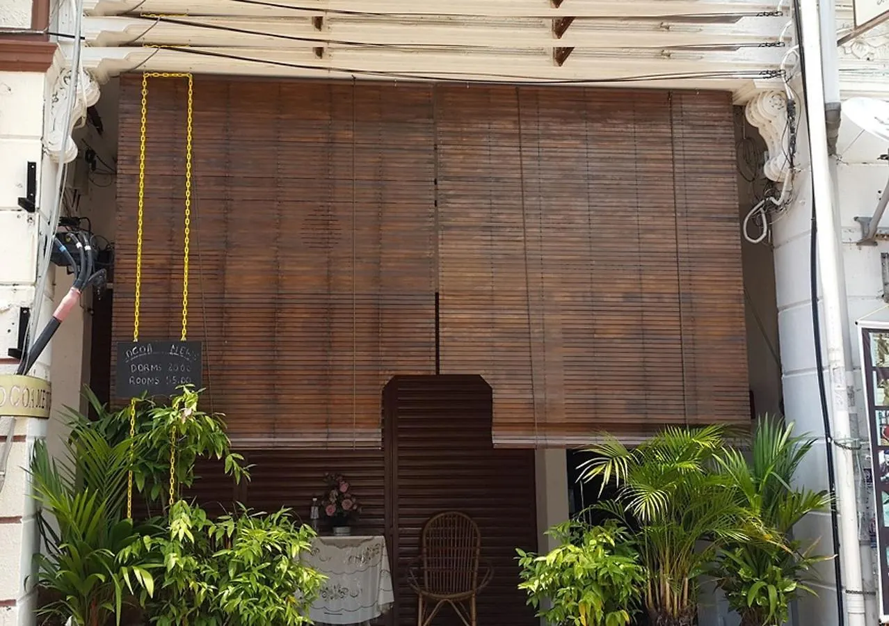 Cocoa Mews Cafe And Homestay George Town 2*,